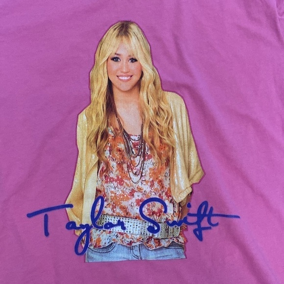 Taylor Swift Pink Tee T-shirt Women’s Size M Graphic Cotton crew neck Swifty - Picture 2 of 7